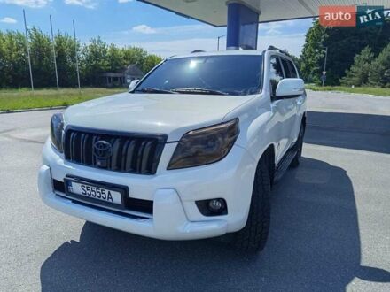 Тойота Ленд Крузер Прадо 2011 в Мене на Automoto.ua Белый Тойота Ленд Крузер Прадо, объемом двигателя 2.69 л и пробегом 289 тыс. км за 19800 $, фото 1 на Automoto.ua