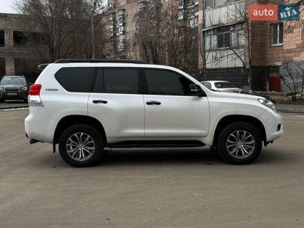 Тойота Ленд Крузер Прадо 2012 в Харькове на Automoto.ua Белый Тойота Ленд Крузер Прадо, объемом двигателя 2.69 л и пробегом 179 тыс. км за 18500 $, фото 1 на Automoto.ua