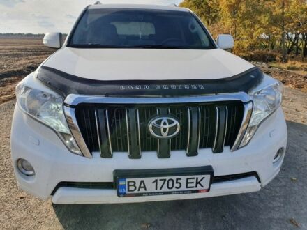 Тойота Ленд Крузер Прадо 2015 в Новомиргороде на Automoto.ua Белый Тойота Ленд Крузер Прадо, объемом двигателя 3 л и пробегом 230 тыс. км за 26000 $, фото 1 на Automoto.ua