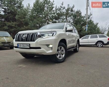 Белый Тойота Ленд Крузер Прадо, объемом двигателя 2.7 л и пробегом 83 тыс. км за 32950 $, фото 1 на Automoto.ua