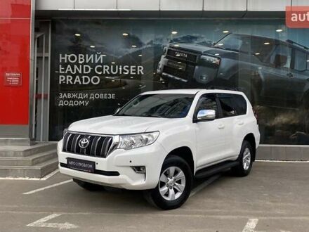 Білий Тойота Ленд Крузер Прадо, об'ємом двигуна 2.69 л та пробігом 153 тис. км за 29817 $, фото 1 на Automoto.ua