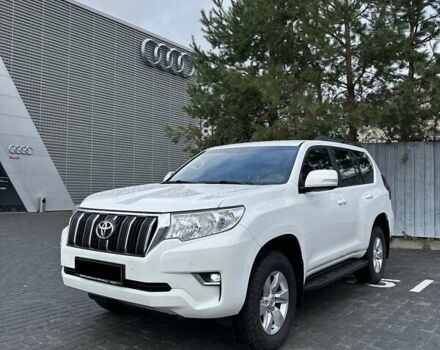 Белый Тойота Ленд Крузер Прадо, объемом двигателя 2.69 л и пробегом 153 тыс. км за 27900 $, фото 1 на Automoto.ua