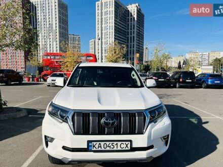 Тойота Ленд Крузер Прадо 2019 у Києві на Automoto.ua Білий Тойота Ленд Крузер Прадо, об'ємом двигуна 3.96 л та пробігом 99 тис. км за 39770 $, фото 1 на Automoto.ua