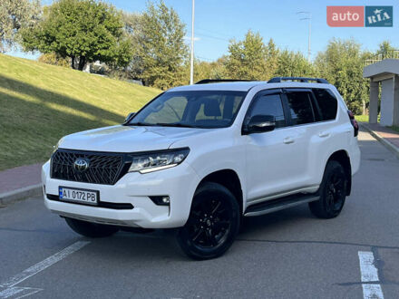 Тойота Ленд Крузер Прадо 2019 в Киеве на Automoto.ua Белый Тойота Ленд Крузер Прадо, объемом двигателя 3.96 л и пробегом 197 тыс. км за 39900 $, фото 1 на Automoto.ua