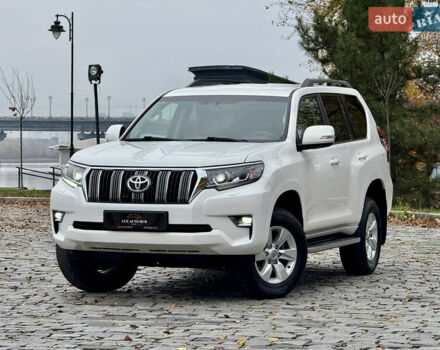 Білий Тойота Ленд Крузер Прадо, об'ємом двигуна 3.96 л та пробігом 50 тис. км за 41999 $, фото 1 на Automoto.ua