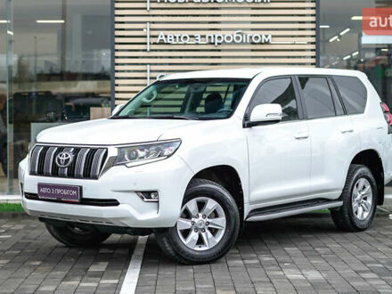 Белый Тойота Ленд Крузер Прадо, объемом двигателя 4 л и пробегом 28 тыс. км за 39990 $, фото 1 на Automoto.ua