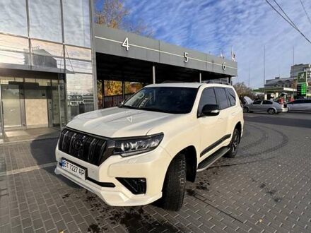 Белый Тойота Ленд Крузер Прадо, объемом двигателя 2.76 л и пробегом 130 тыс. км за 49599 $, фото 1 на Automoto.ua