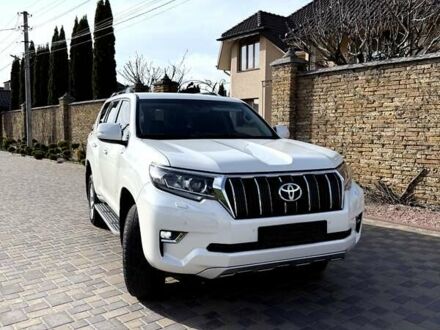 Тойота Ленд Крузер Прадо 2020 в Ровно на Automoto.ua Белый Тойота Ленд Крузер Прадо, объемом двигателя 3.96 л и пробегом 71 тыс. км за 38500 $, фото 1 на Automoto.ua