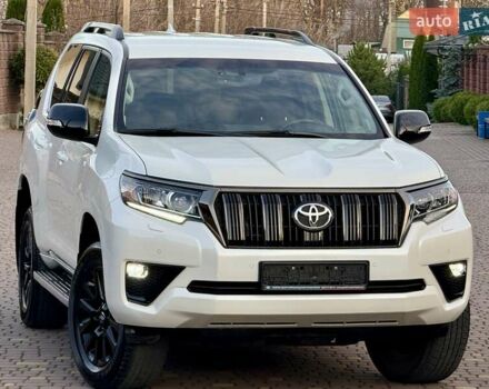 Белый Тойота Ленд Крузер Прадо, объемом двигателя 2.76 л и пробегом 37 тыс. км за 49900 $, фото 1 на Automoto.ua