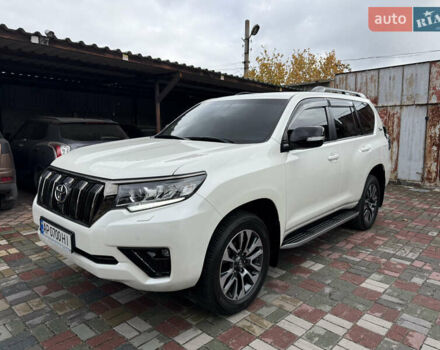 Белый Тойота Ленд Крузер Прадо, объемом двигателя 3.96 л и пробегом 15 тыс. км за 55000 $, фото 1 на Automoto.ua