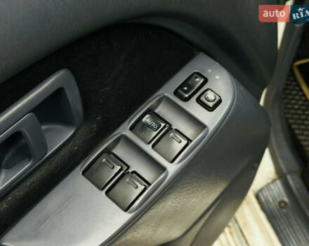 Бежевый Тойота Ленд Крузер Прадо, объемом двигателя 3.4 л и пробегом 182 тыс. км за 9500 $, фото 24 на Automoto.ua