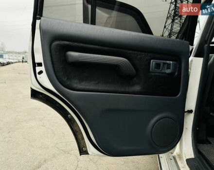 Бежевый Тойота Ленд Крузер Прадо, объемом двигателя 3.4 л и пробегом 182 тыс. км за 9500 $, фото 16 на Automoto.ua