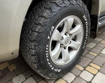 Бежевый Тойота Ленд Крузер Прадо, объемом двигателя 4 л и пробегом 513 тыс. км за 12000 $, фото 7 на Automoto.ua