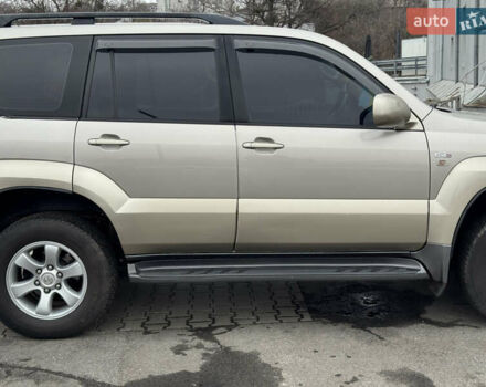 Бежевий Тойота Ленд Крузер Прадо, об'ємом двигуна 3 л та пробігом 201 тис. км за 18500 $, фото 2 на Automoto.ua