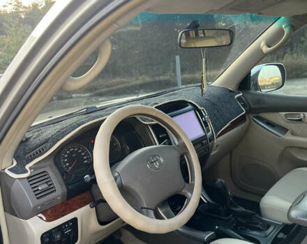 Бежевый Тойота Ленд Крузер Прадо, объемом двигателя 2.69 л и пробегом 330 тыс. км за 11999 $, фото 7 на Automoto.ua