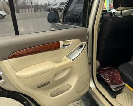 Бежевий Тойота Ленд Крузер Прадо, об'ємом двигуна 3 л та пробігом 201 тис. км за 18500 $, фото 19 на Automoto.ua