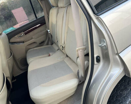 Бежевый Тойота Ленд Крузер Прадо, объемом двигателя 2.69 л и пробегом 330 тыс. км за 11999 $, фото 11 на Automoto.ua