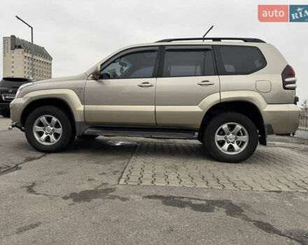 Бежевий Тойота Ленд Крузер Прадо, об'ємом двигуна 3 л та пробігом 201 тис. км за 18500 $, фото 7 на Automoto.ua