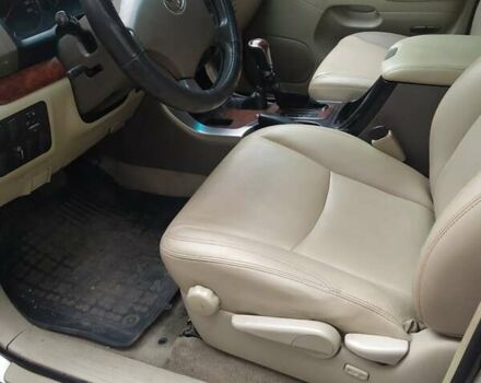 Бежевый Тойота Ленд Крузер Прадо, объемом двигателя 4 л и пробегом 330 тыс. км за 13500 $, фото 4 на Automoto.ua