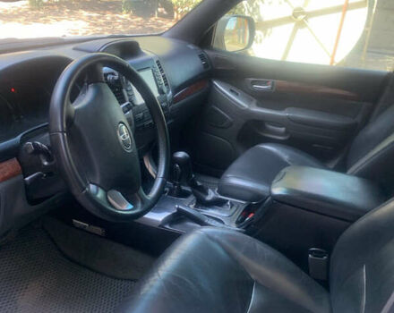 Бежевый Тойота Ленд Крузер Прадо, объемом двигателя 3.96 л и пробегом 400 тыс. км за 14500 $, фото 2 на Automoto.ua