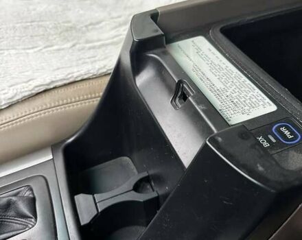 Бежевий Тойота Ленд Крузер Прадо, об'ємом двигуна 3.96 л та пробігом 166 тис. км за 21999 $, фото 57 на Automoto.ua