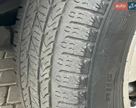 Бежевий Тойота Ленд Крузер Прадо, об'ємом двигуна 3.96 л та пробігом 166 тис. км за 21999 $, фото 17 на Automoto.ua