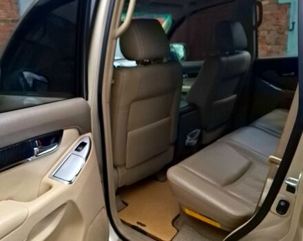 Бежевый Тойота Ленд Крузер Прадо, объемом двигателя 4 л и пробегом 319 тыс. км за 16500 $, фото 9 на Automoto.ua