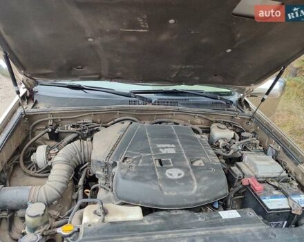 Бежевый Тойота Ленд Крузер Прадо, объемом двигателя 4 л и пробегом 203 тыс. км за 15000 $, фото 5 на Automoto.ua