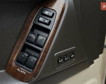 Бежевый Тойота Ленд Крузер Прадо, объемом двигателя 4 л и пробегом 122 тыс. км за 23494 $, фото 27 на Automoto.ua