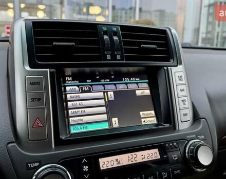 Бежевый Тойота Ленд Крузер Прадо, объемом двигателя 4 л и пробегом 122 тыс. км за 23494 $, фото 29 на Automoto.ua