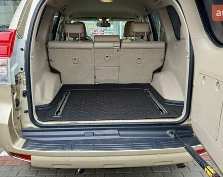 Бежевый Тойота Ленд Крузер Прадо, объемом двигателя 4 л и пробегом 122 тыс. км за 23494 $, фото 10 на Automoto.ua