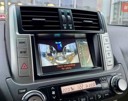 Бежевый Тойота Ленд Крузер Прадо, объемом двигателя 4 л и пробегом 122 тыс. км за 23494 $, фото 31 на Automoto.ua