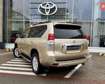 Бежевый Тойота Ленд Крузер Прадо, объемом двигателя 4 л и пробегом 122 тыс. км за 23494 $, фото 4 на Automoto.ua