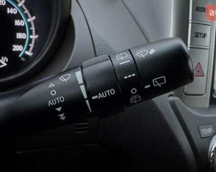 Бежевый Тойота Ленд Крузер Прадо, объемом двигателя 4 л и пробегом 122 тыс. км за 23494 $, фото 25 на Automoto.ua