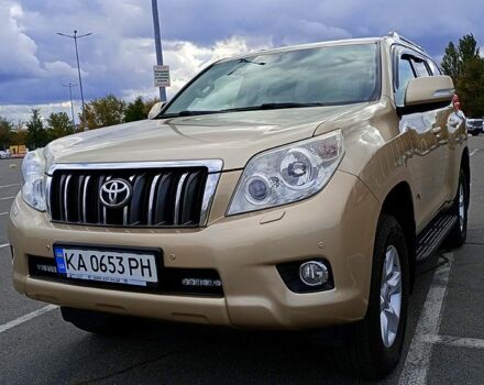 Бежевый Тойота Ленд Крузер Прадо, объемом двигателя 2.7 л и пробегом 268 тыс. км за 23500 $, фото 2 на Automoto.ua