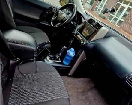 Бежевый Тойота Ленд Крузер Прадо, объемом двигателя 3 л и пробегом 459 тыс. км за 21600 $, фото 9 на Automoto.ua