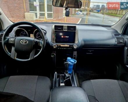 Бежевый Тойота Ленд Крузер Прадо, объемом двигателя 3 л и пробегом 459 тыс. км за 21600 $, фото 11 на Automoto.ua