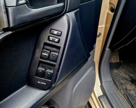 Бежевый Тойота Ленд Крузер Прадо, объемом двигателя 3 л и пробегом 459 тыс. км за 21600 $, фото 12 на Automoto.ua