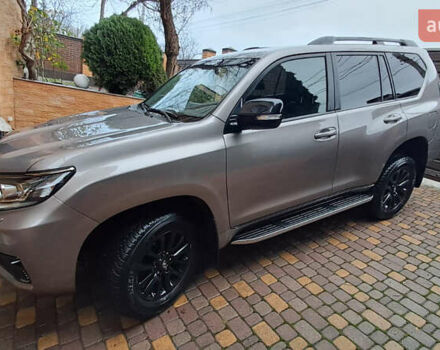 Бежевый Тойота Ленд Крузер Прадо, объемом двигателя 3.96 л и пробегом 40 тыс. км за 42000 $, фото 20 на Automoto.ua