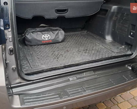 Бежевый Тойота Ленд Крузер Прадо, объемом двигателя 3.96 л и пробегом 40 тыс. км за 42000 $, фото 17 на Automoto.ua