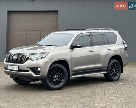 Бежевий Тойота Ленд Крузер Прадо, об'ємом двигуна 4 л та пробігом 40 тис. км за 51500 $, фото 2 на Automoto.ua