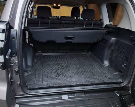 Бежевый Тойота Ленд Крузер Прадо, объемом двигателя 3.96 л и пробегом 40 тыс. км за 42000 $, фото 13 на Automoto.ua