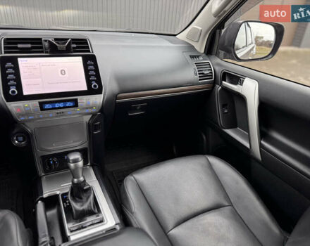 Бежевий Тойота Ленд Крузер Прадо, об'ємом двигуна 4 л та пробігом 40 тис. км за 51500 $, фото 30 на Automoto.ua