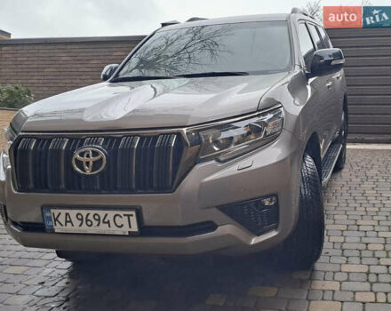 Бежевый Тойота Ленд Крузер Прадо, объемом двигателя 3.96 л и пробегом 40 тыс. км за 42000 $, фото 19 на Automoto.ua