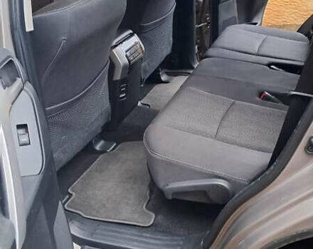 Бежевый Тойота Ленд Крузер Прадо, объемом двигателя 3.96 л и пробегом 40 тыс. км за 42000 $, фото 26 на Automoto.ua