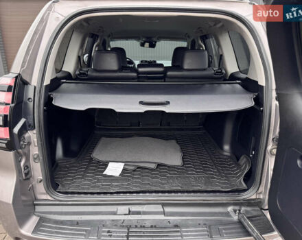 Бежевий Тойота Ленд Крузер Прадо, об'ємом двигуна 4 л та пробігом 40 тис. км за 51500 $, фото 41 на Automoto.ua