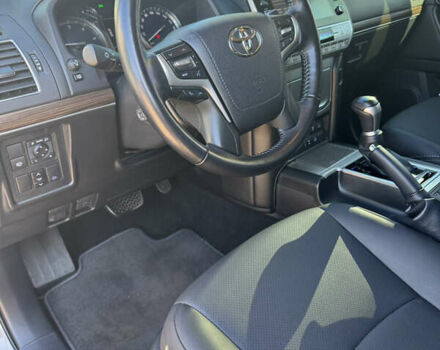 Бежевий Тойота Ленд Крузер Прадо, об'ємом двигуна 2.76 л та пробігом 41 тис. км за 54000 $, фото 6 на Automoto.ua