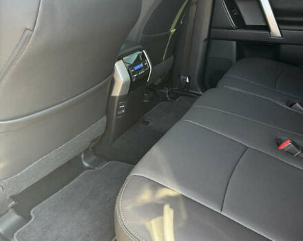 Бежевий Тойота Ленд Крузер Прадо, об'ємом двигуна 2.76 л та пробігом 41 тис. км за 54000 $, фото 8 на Automoto.ua