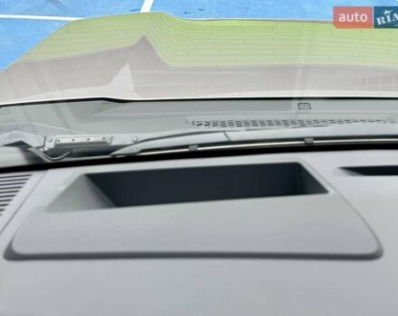 Бежевый Тойота Ленд Крузер Прадо, объемом двигателя 2.76 л и пробегом 15 тыс. км за 67900 $, фото 56 на Automoto.ua