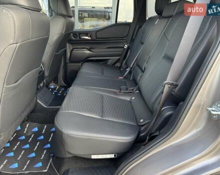 Бежевий Тойота Ленд Крузер Прадо, об'ємом двигуна 2.4 л та пробігом 1 тис. км за 70900 $, фото 31 на Automoto.ua